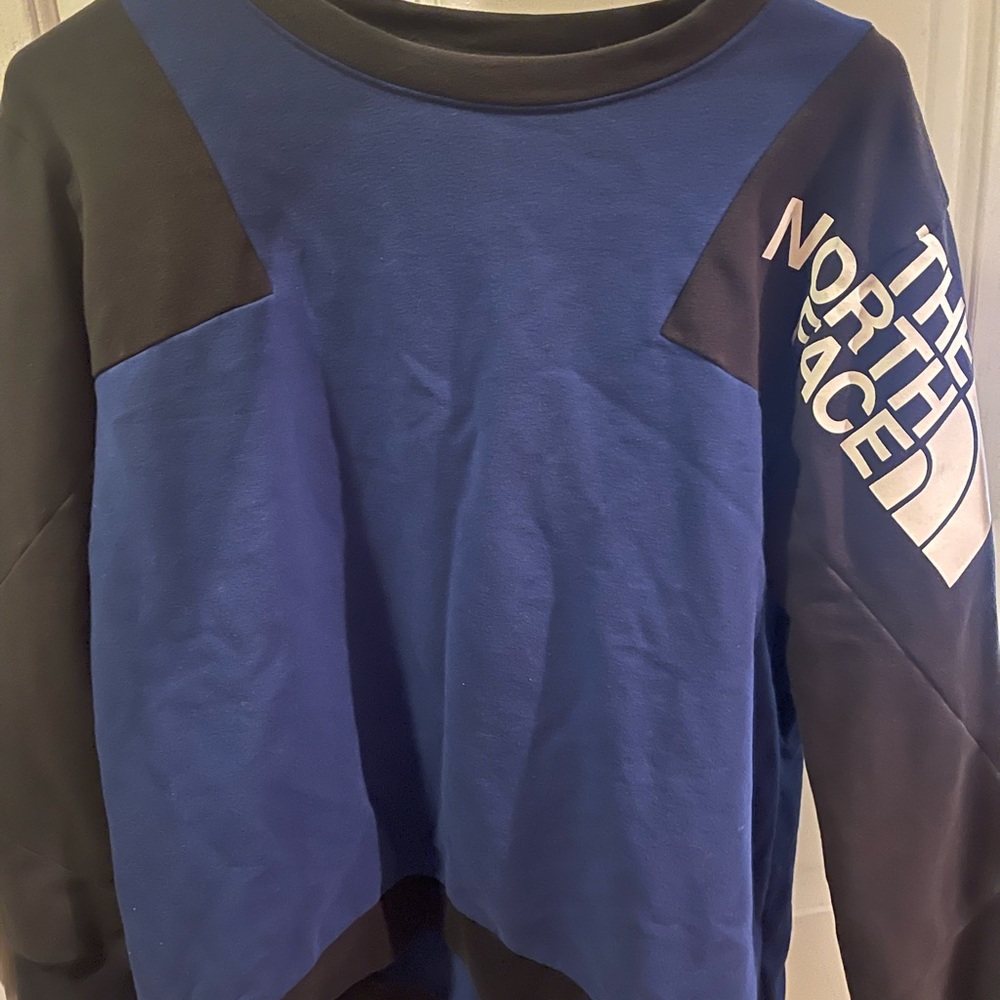 The North Face Sweater Medium Blue